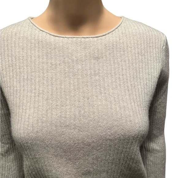 Beautiful cashmere sweater - Picture 5 of 11